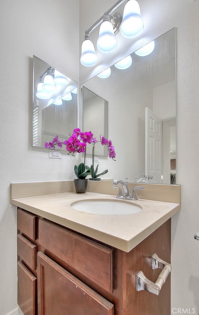 6832 Manchester Court