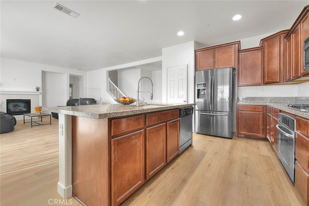 6832 Manchester Court