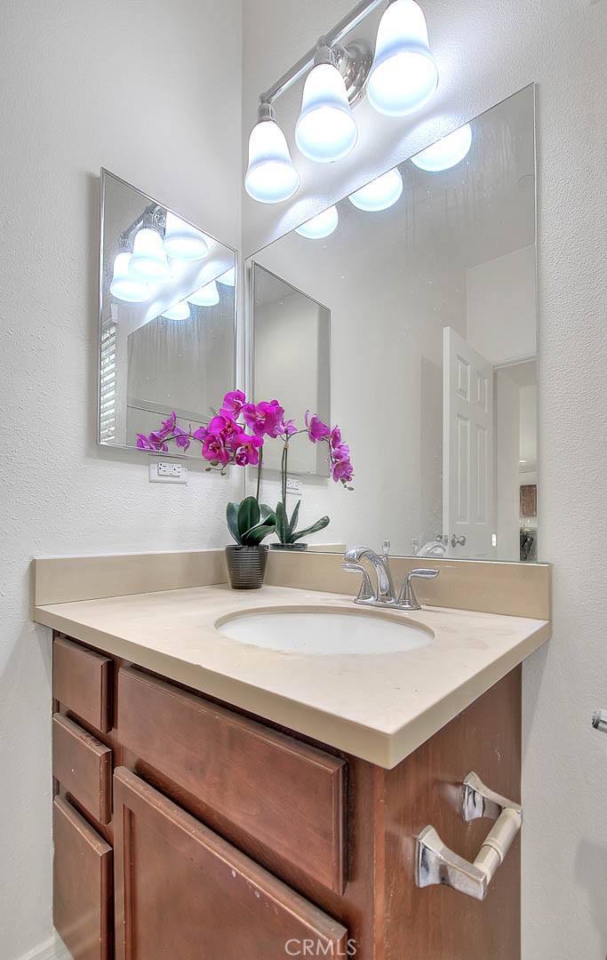 6832 Manchester Court