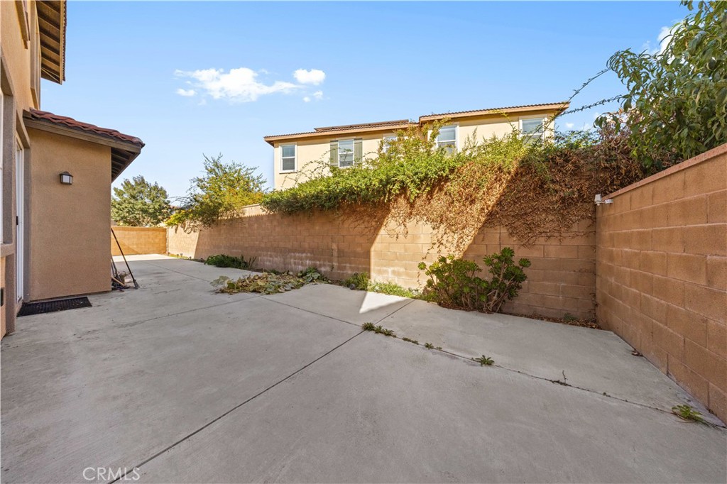 2829 E Clementine Drive