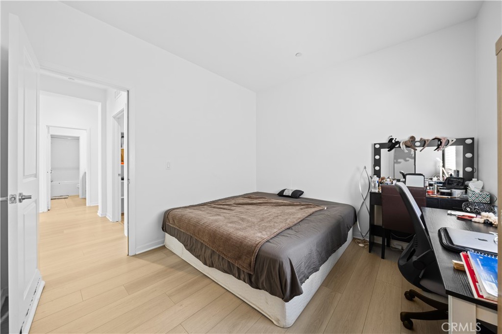 2829 E Clementine Drive