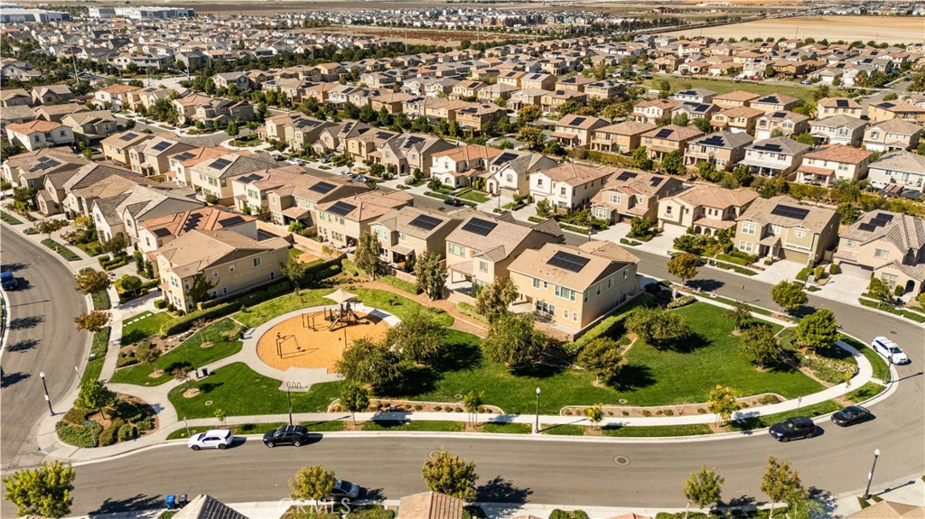 2829 E Clementine Drive