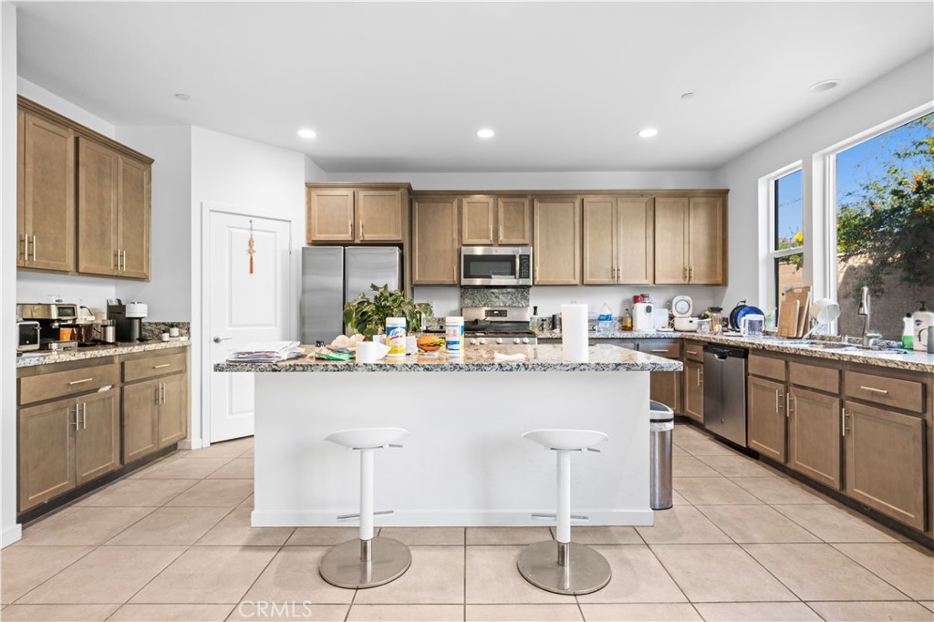 2829 E Clementine Drive