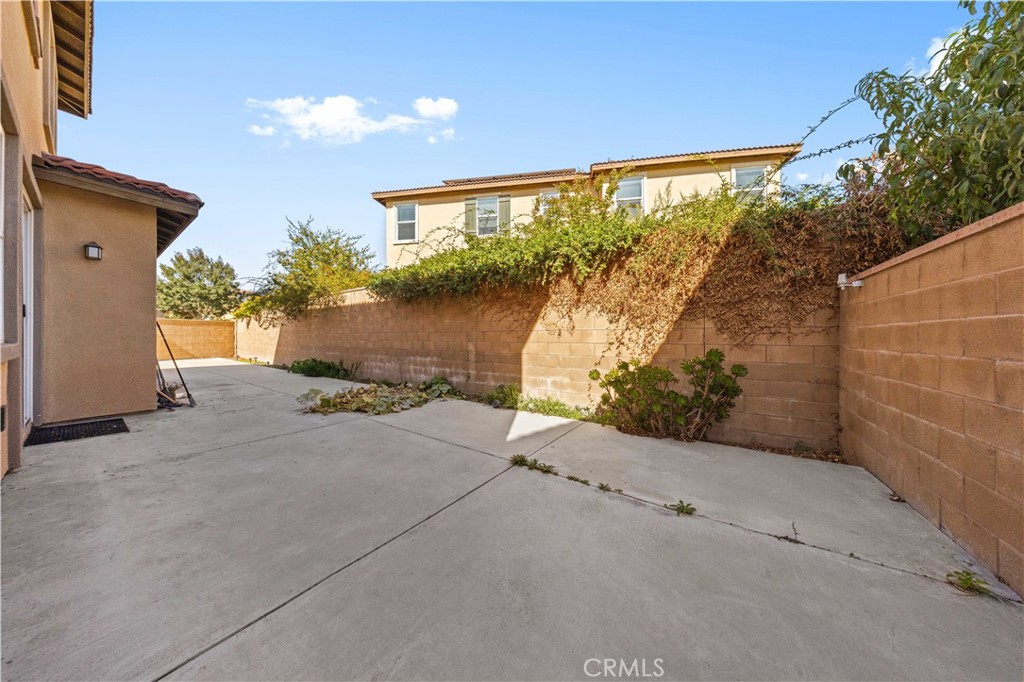 2829 E Clementine Drive