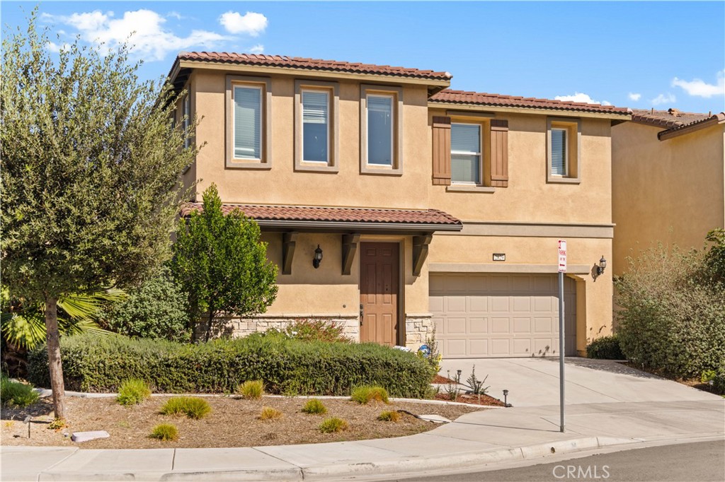 2829 E Clementine Drive