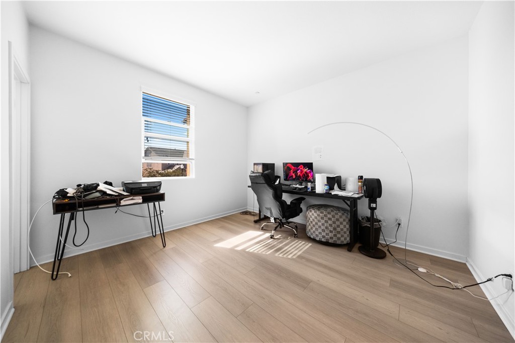 2829 E Clementine Drive