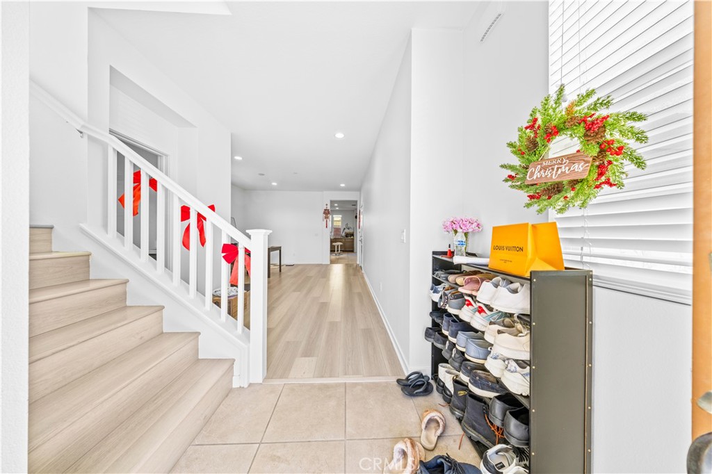 2829 E Clementine Drive