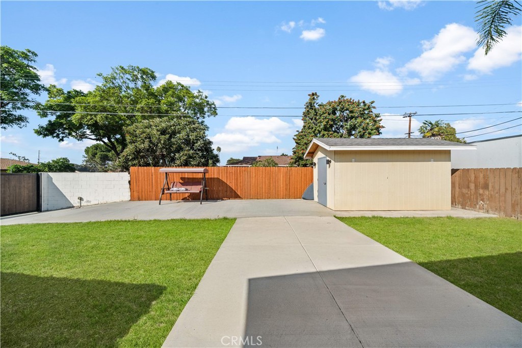 2431 Santa Ysabel Avenue