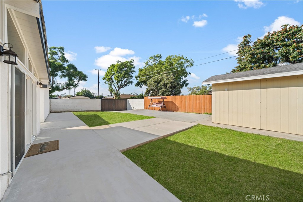 2431 Santa Ysabel Avenue