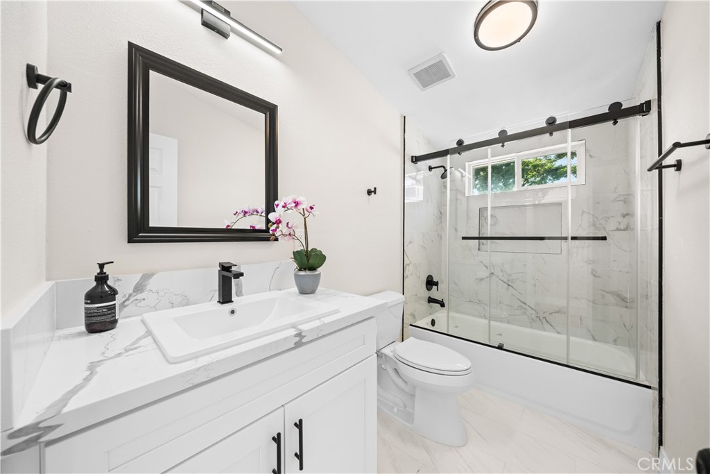 2431 Santa Ysabel Avenue