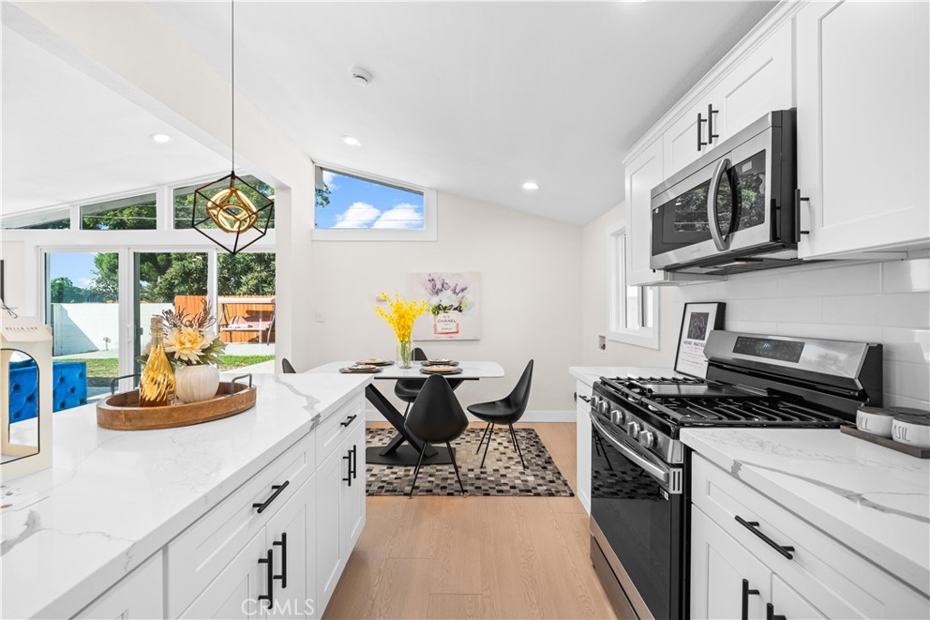 2431 Santa Ysabel Avenue