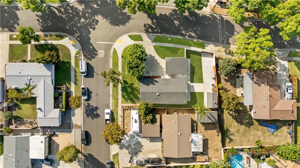 2431 Santa Ysabel Avenue