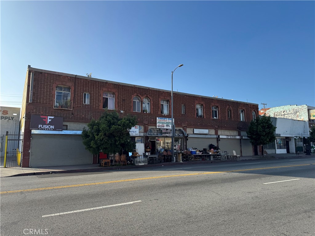4813 S Western