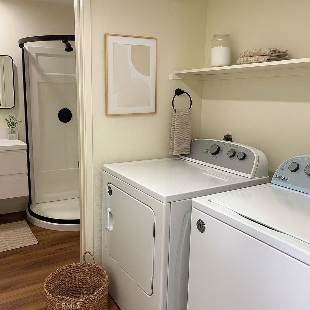 239 LINWOOD Avenue E