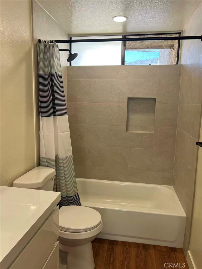 239 LINWOOD Avenue E