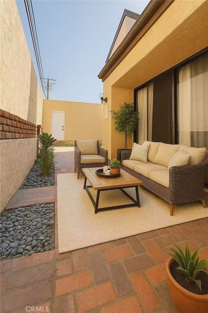 239 LINWOOD Avenue E