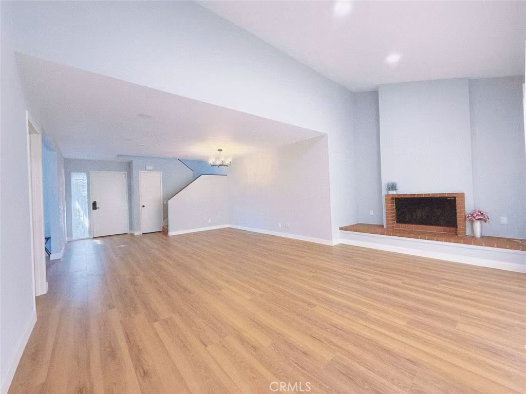 239 LINWOOD Avenue E