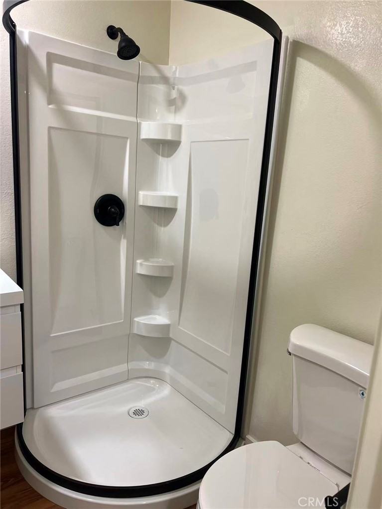 239 LINWOOD Avenue E