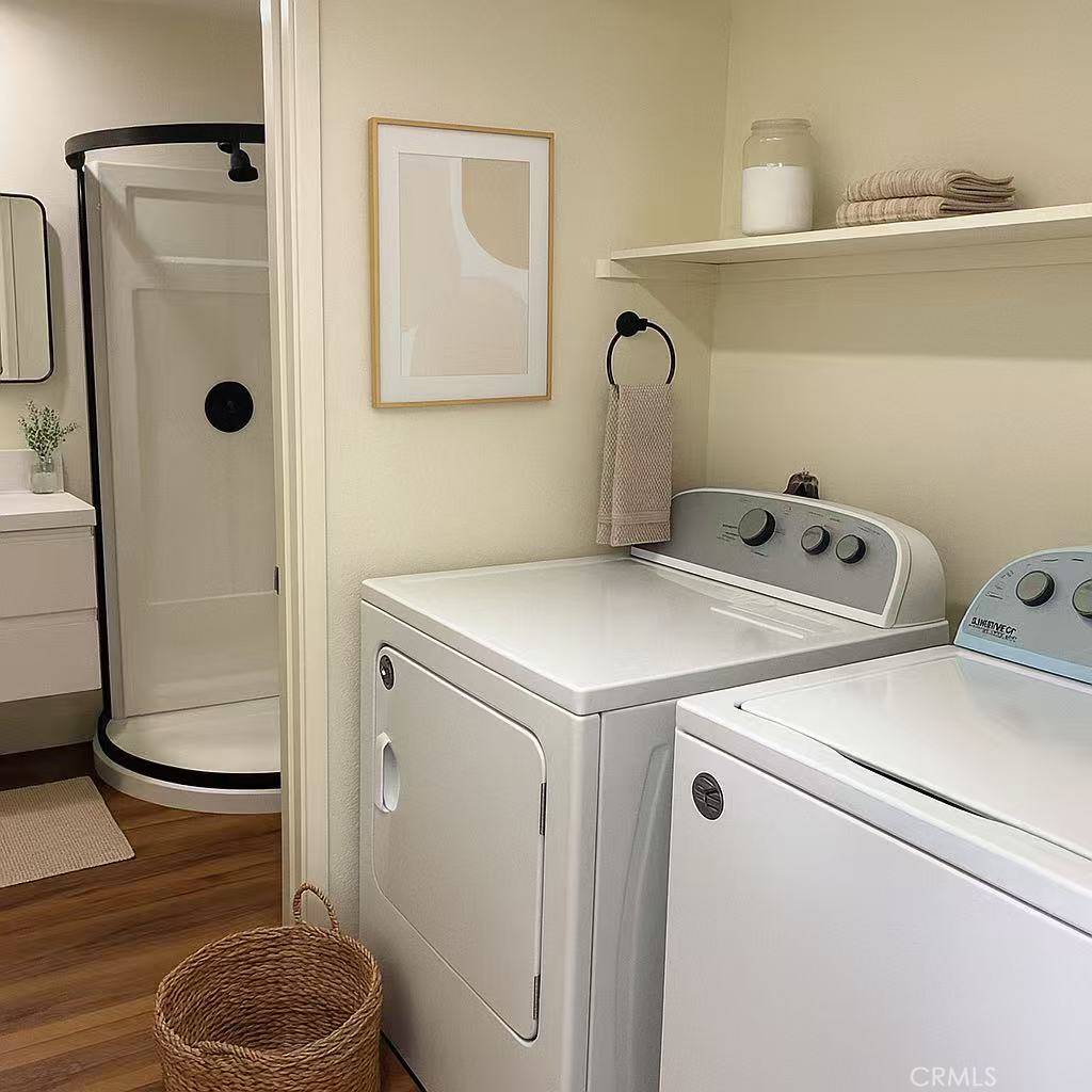 239 LINWOOD Avenue E