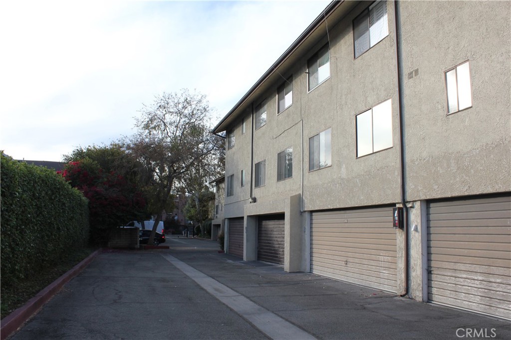 7304 Corbin Avenue F