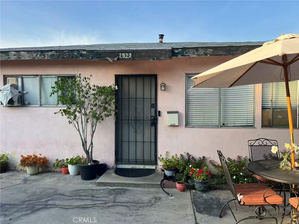 2518 Sastre Ave