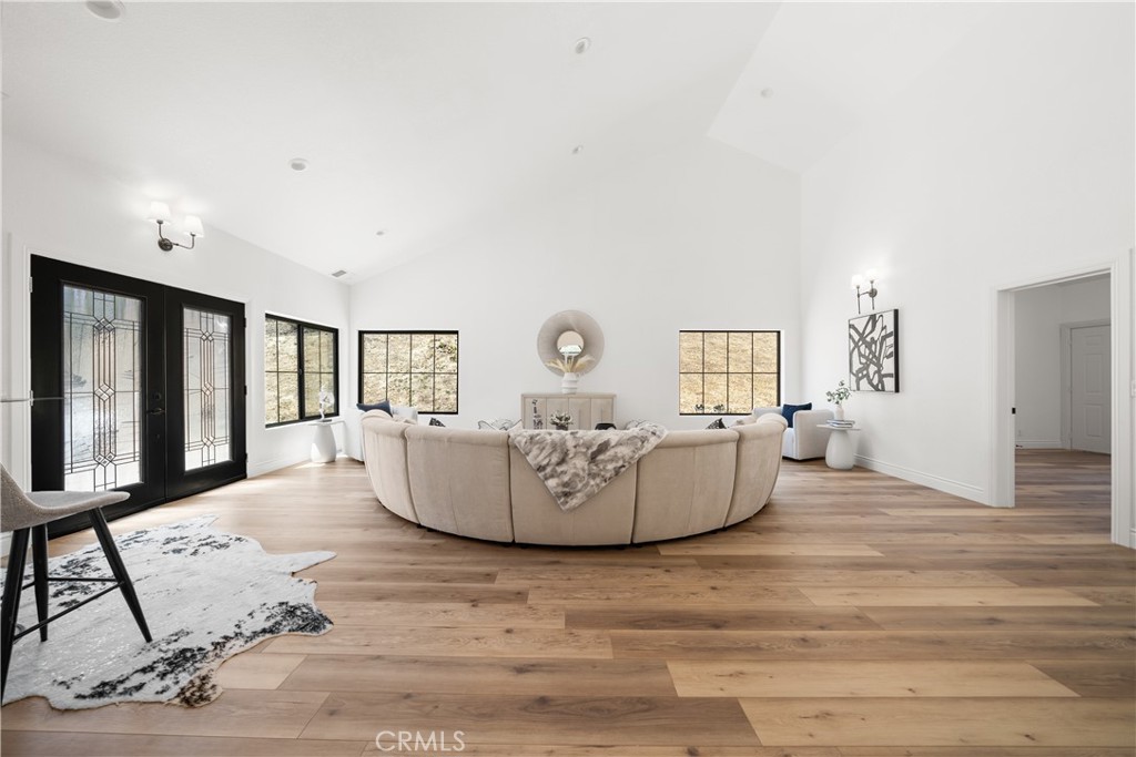 22011 La Puente Road