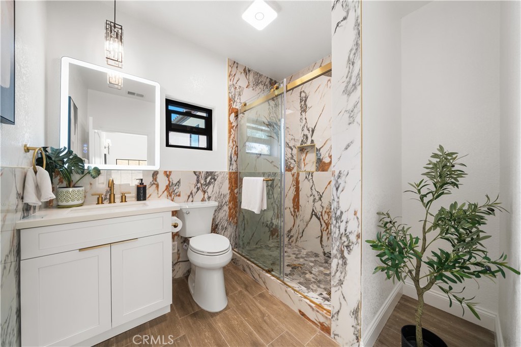 22011 La Puente Road