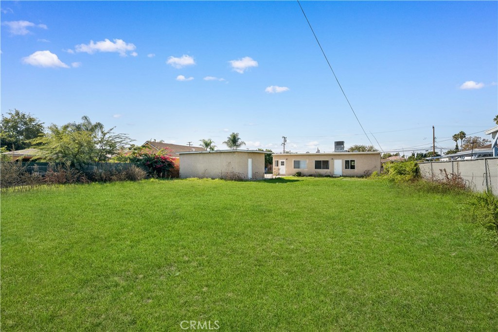 4724 Durfee