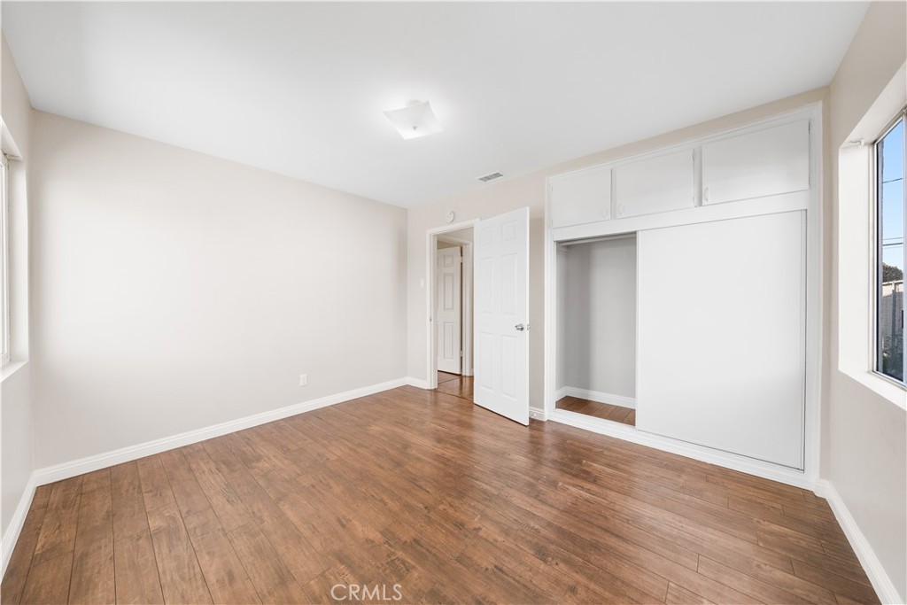 4724 Durfee