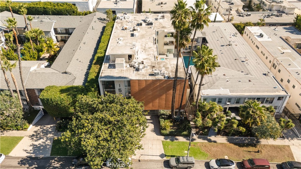 1550 N Laurel Avenue N 203