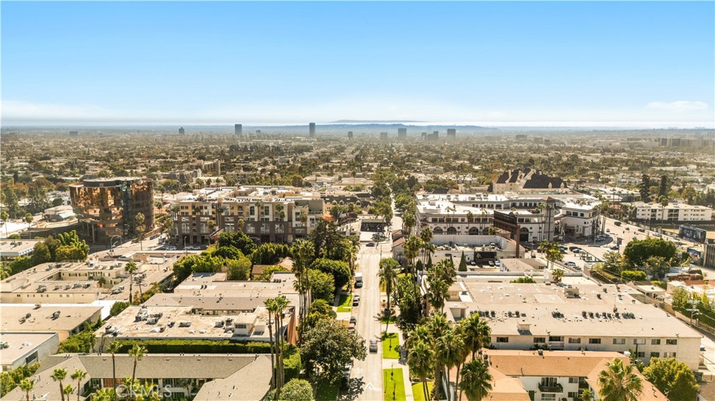 1550 N Laurel Avenue N 203