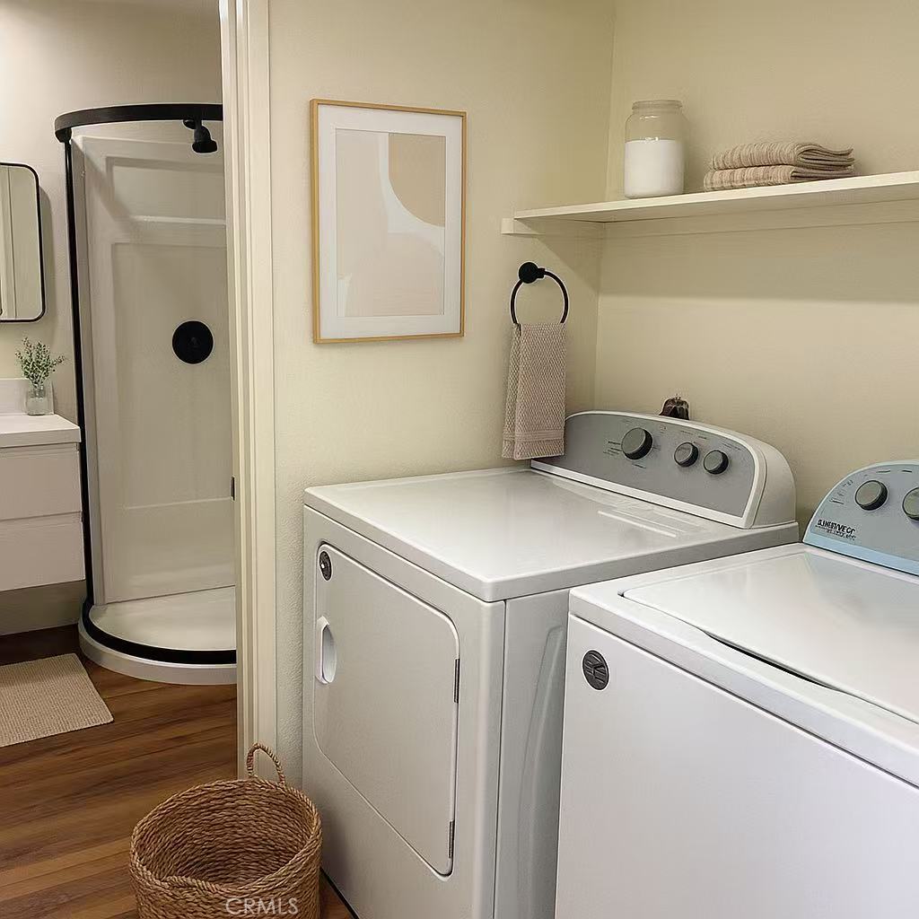 239 LINWOOD Avenue E