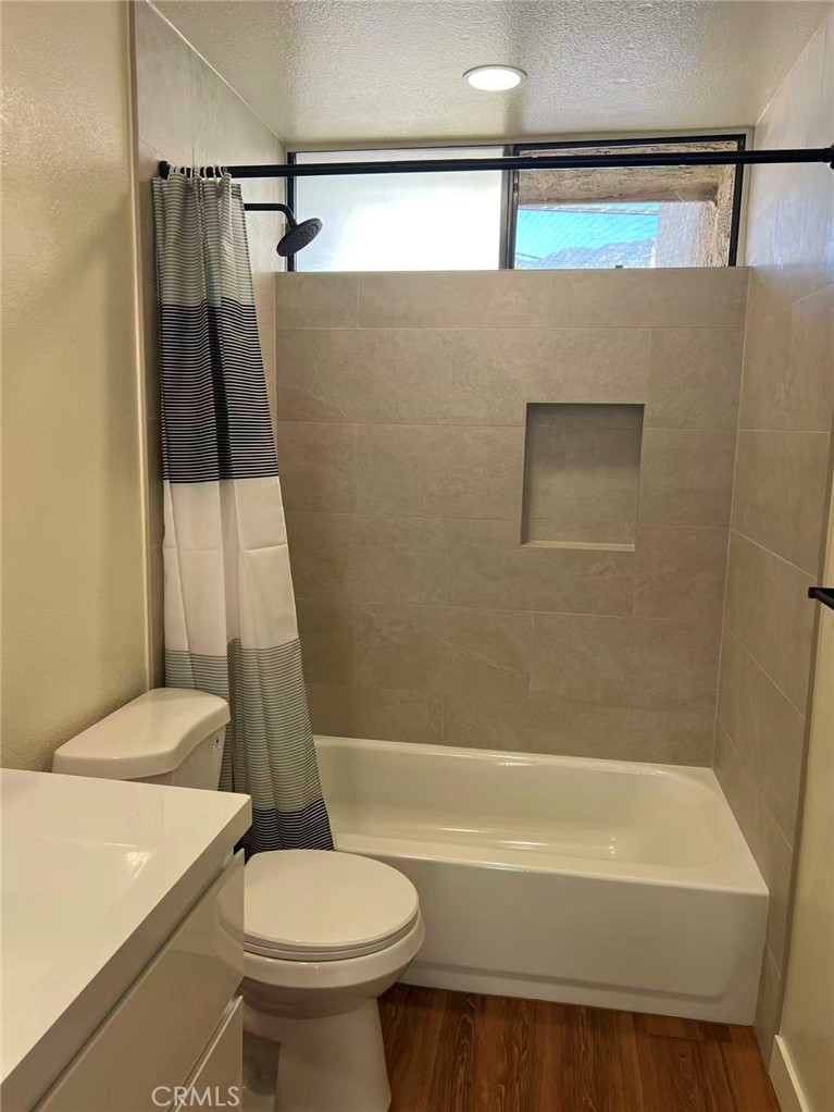 239 LINWOOD Avenue E