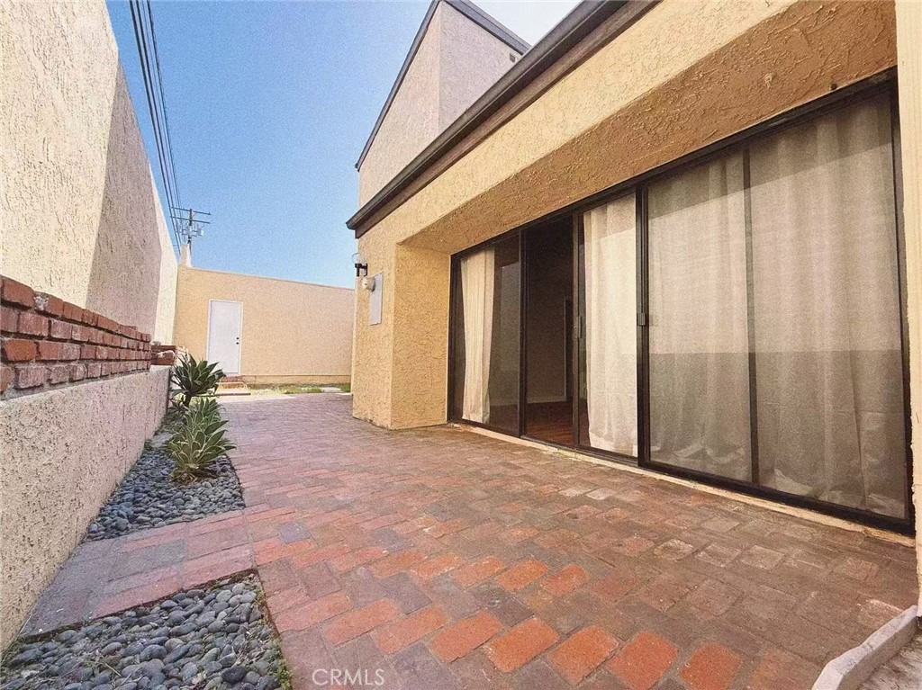 239 LINWOOD Avenue E