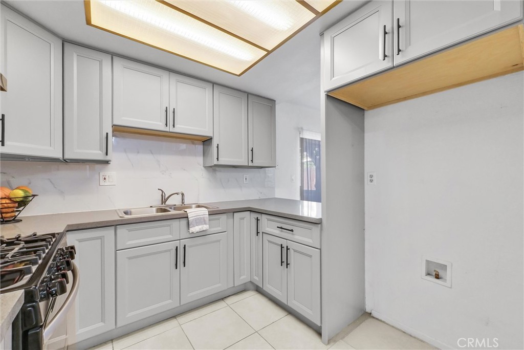 13388 Wisteria Place