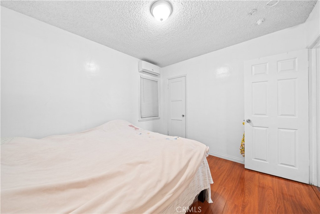 2413 Bartlett Avenue