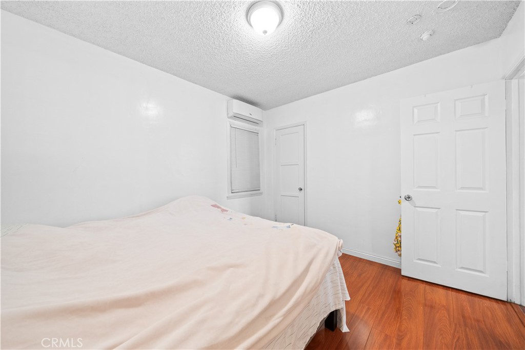 2413 Bartlett Avenue