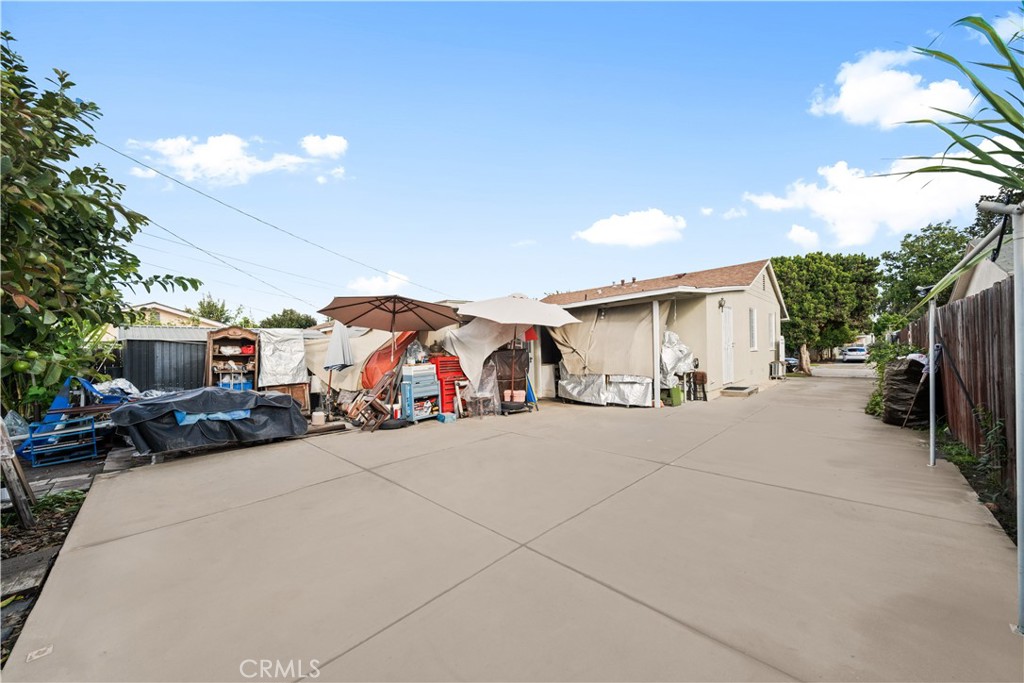 2413 Bartlett Avenue