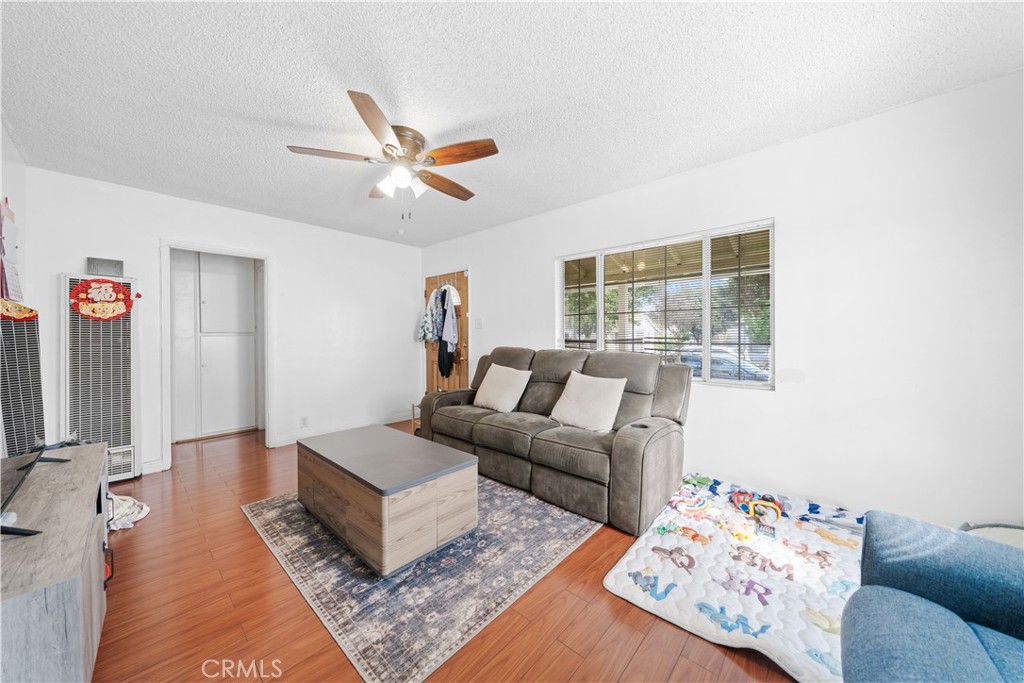 2413 Bartlett Avenue