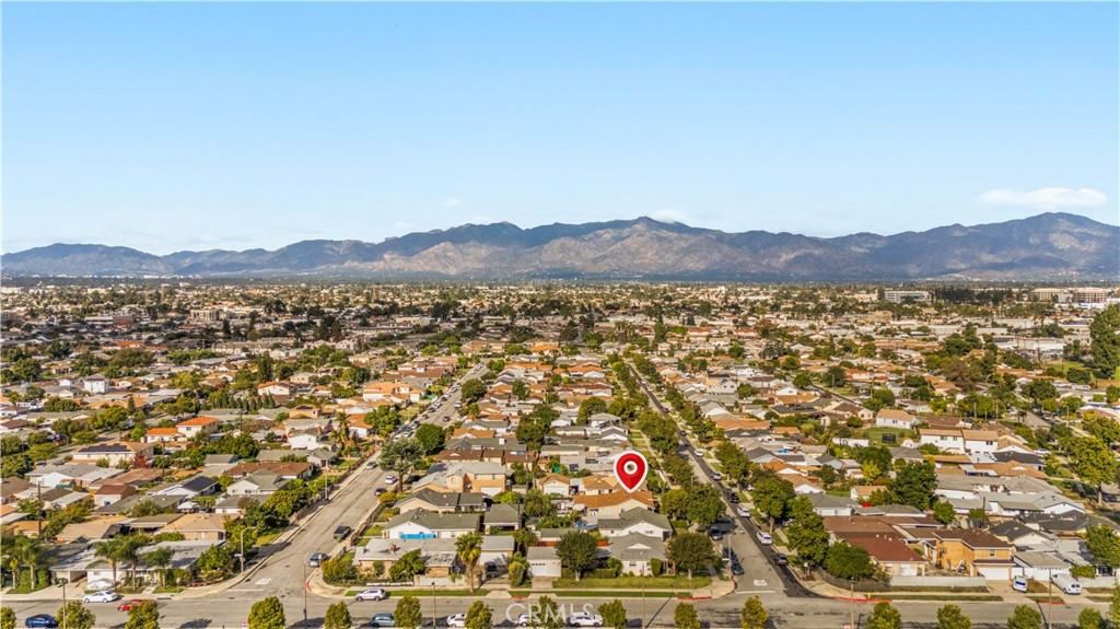 2413 Bartlett Avenue