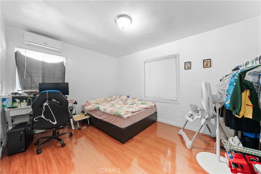 2413 Bartlett Avenue