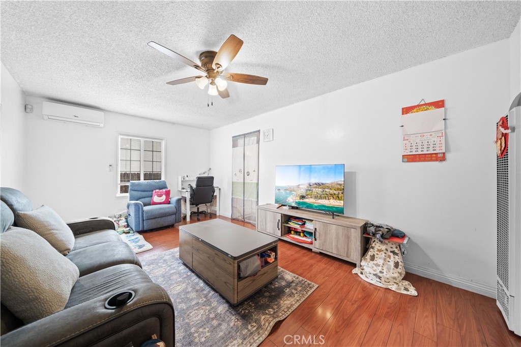 2413 Bartlett Avenue