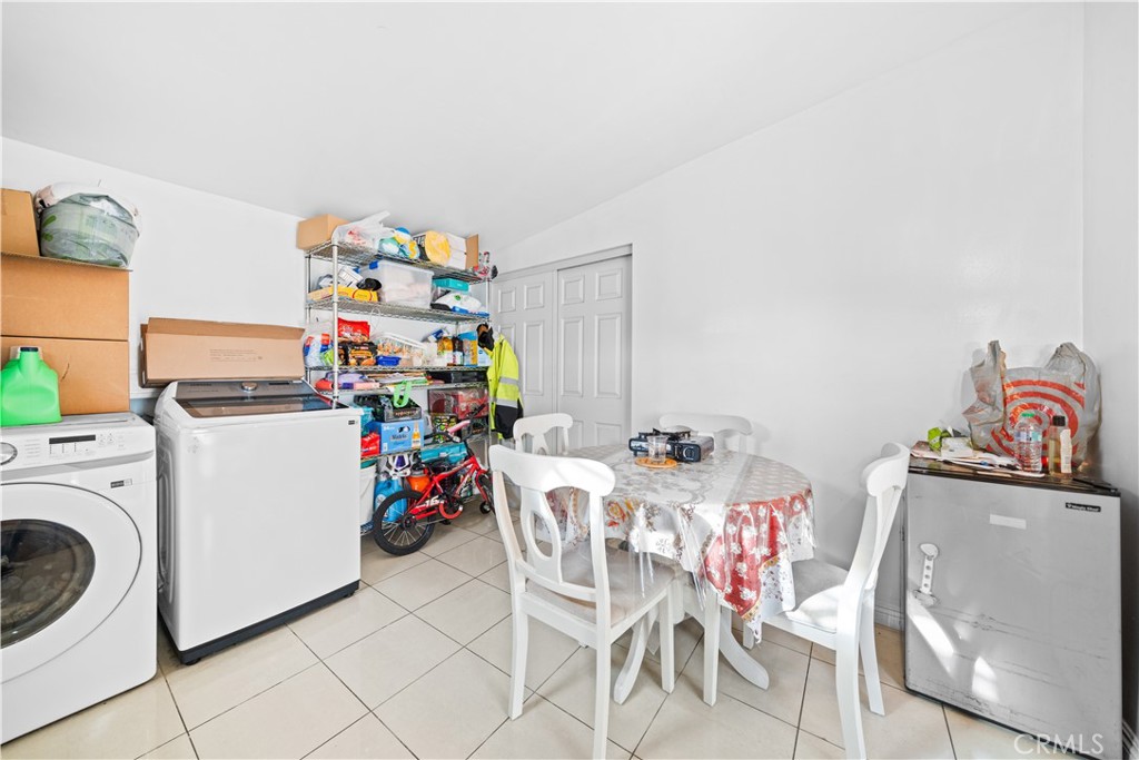 2413 Bartlett Avenue