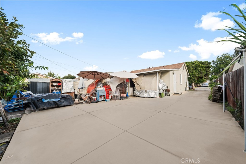 2413 Bartlett Avenue