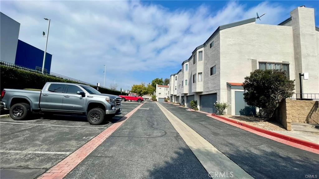 662 E Workman Street