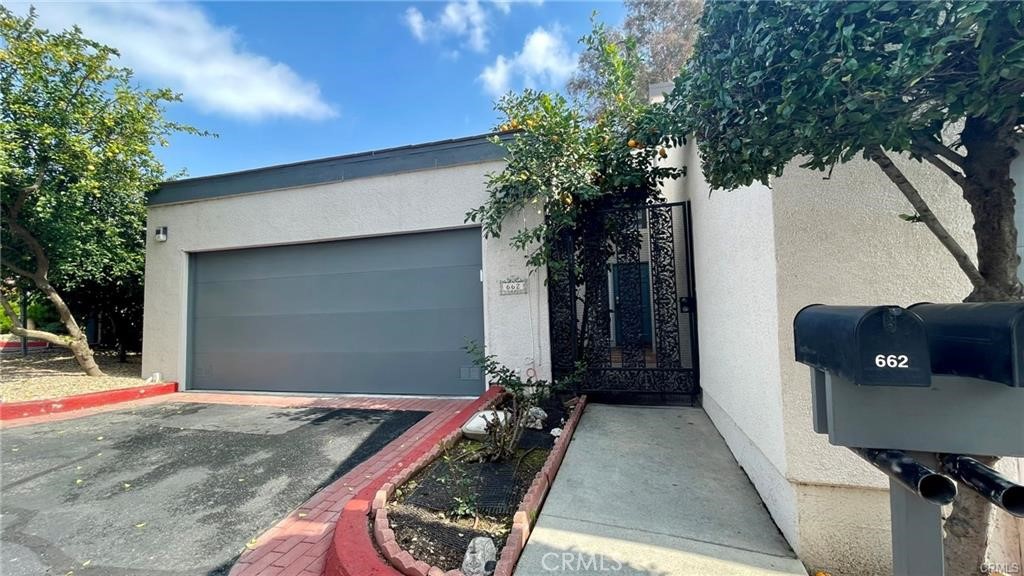 662 E Workman Street