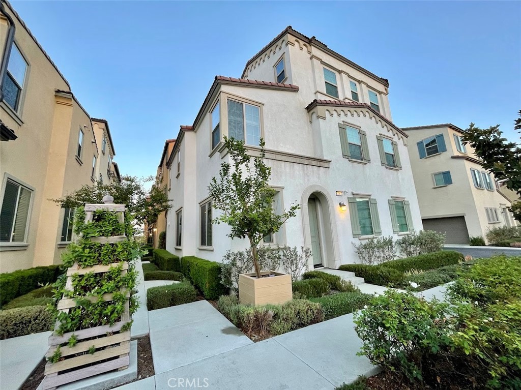 2263 Rose Garden Court