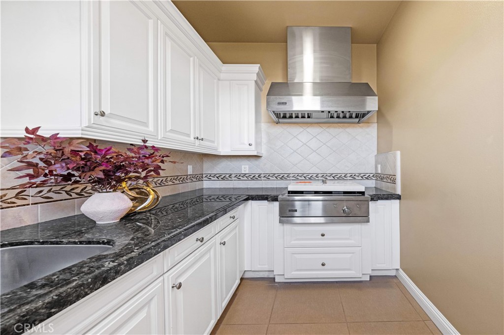 19679 Highland Terrace