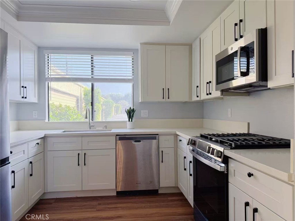 239 LINWOOD Avenue E