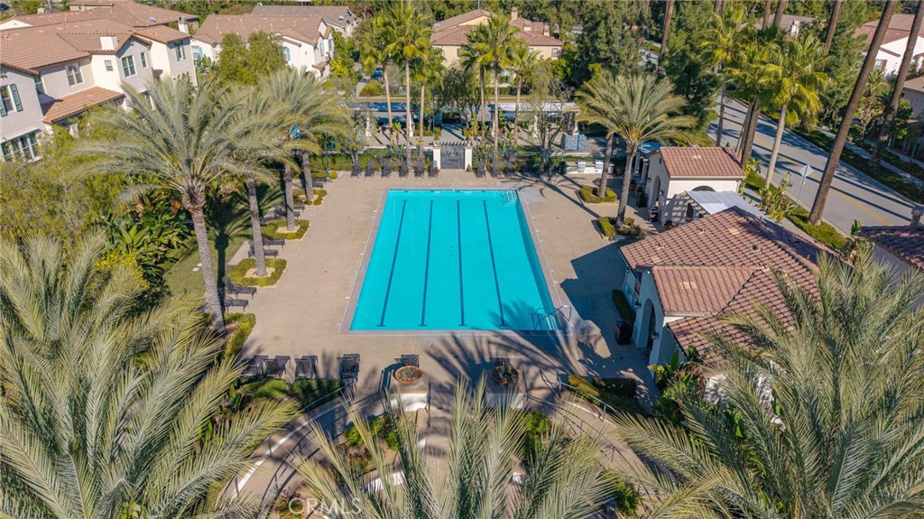 827 E Promenade E